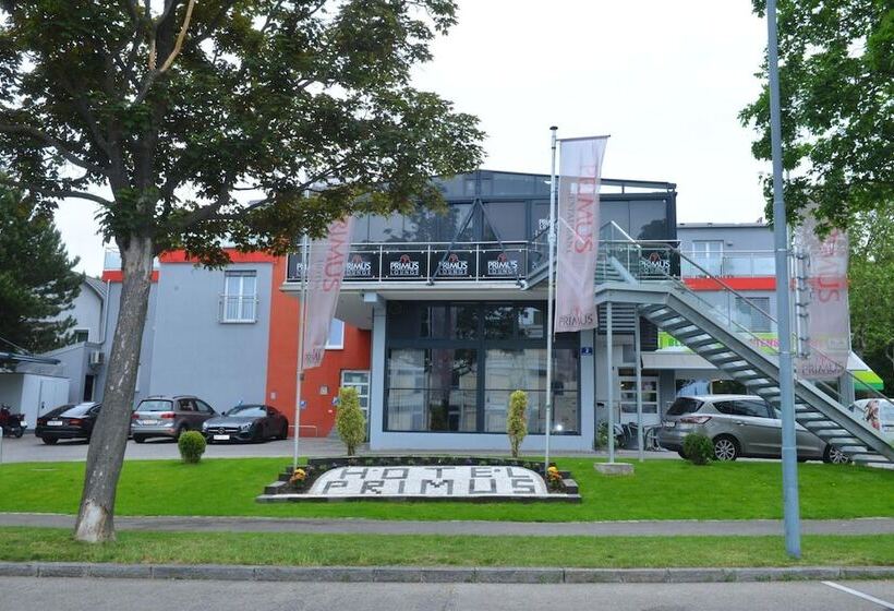 Primus Hotel & Apartments