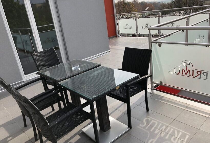 Primus Hotel & Apartments