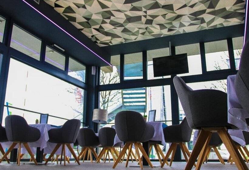 Primus Hotel & Apartments