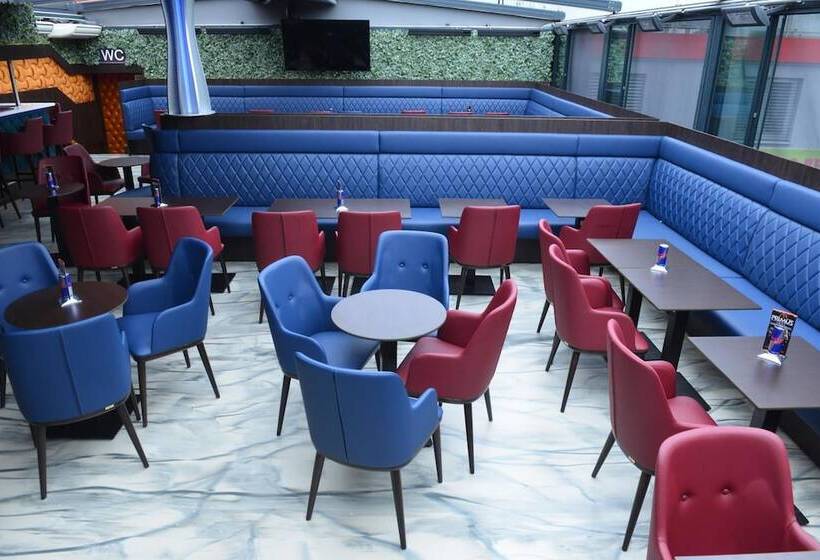 Primus Hotel & Apartments