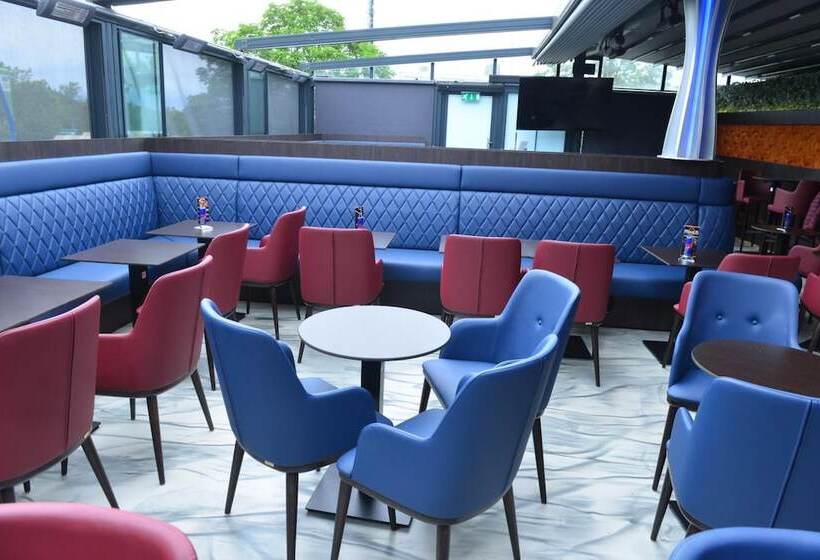 Primus Hotel & Apartments