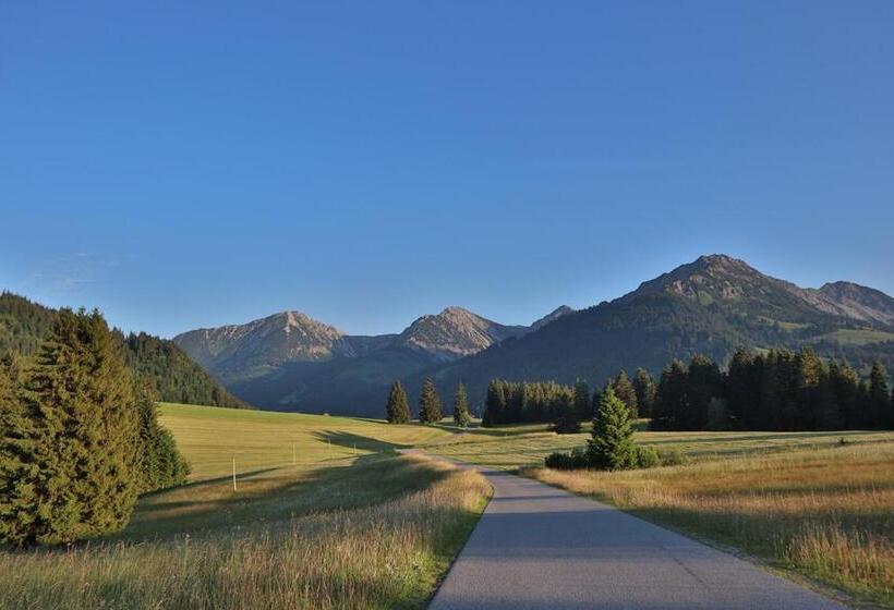 Ruhehotel & Naturresort Rehbach   Adults Only