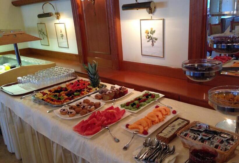 See Hotel Post Am Attersee