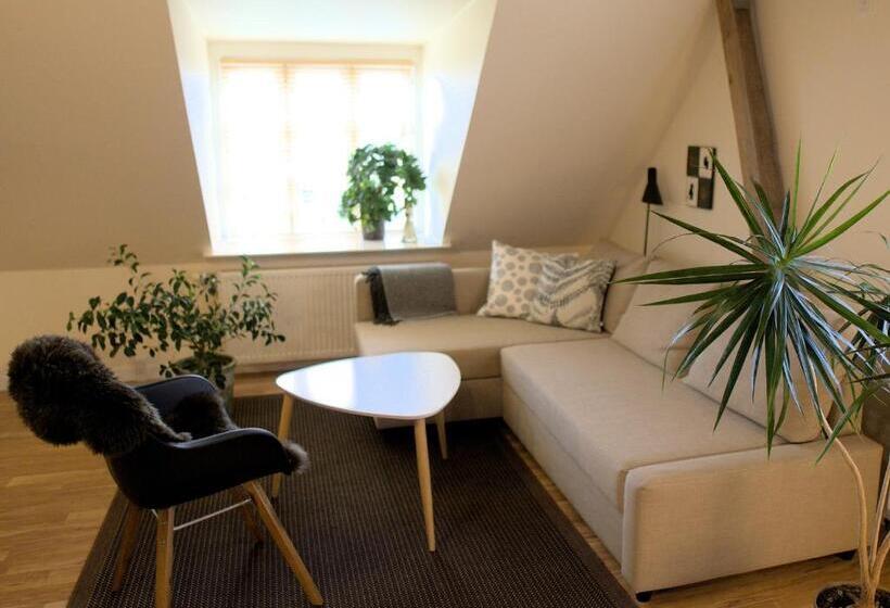 Akaciegaarden Bed & Breakfast