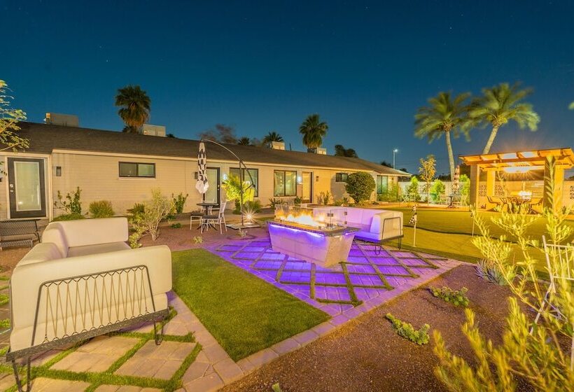 Ash & Ko Boutique Lodging