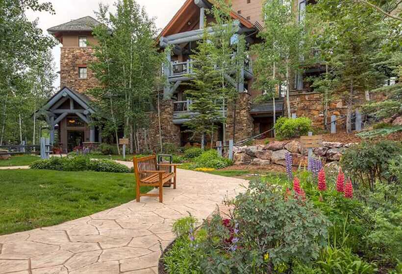 Bachelor Gulch Village