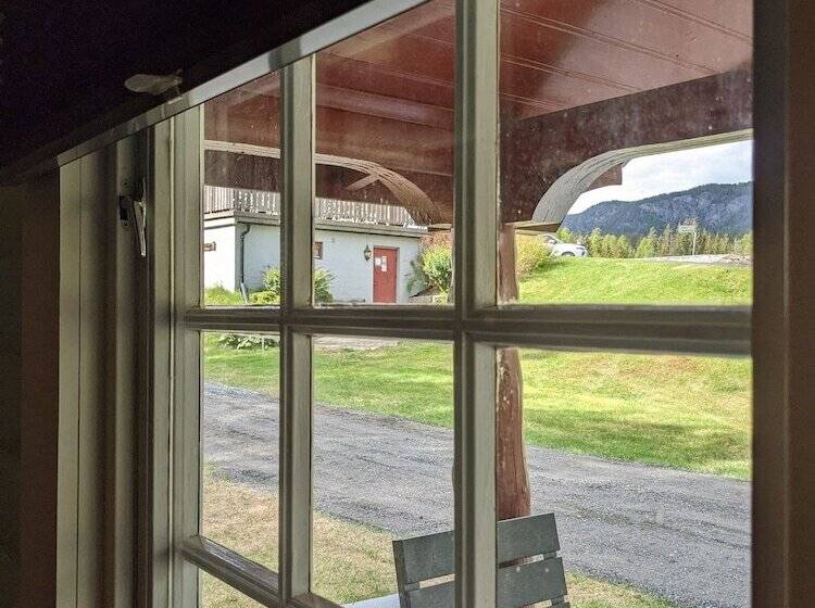 ベッドアンドブレックファースト Neset Skydsstasjon