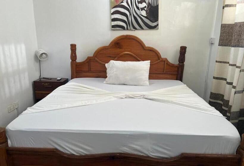 تختخواب و صبحانه Shamanice Lodge & Apartments