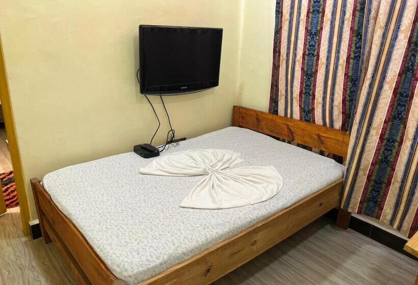 צימר Shamanice Lodge & Apartments