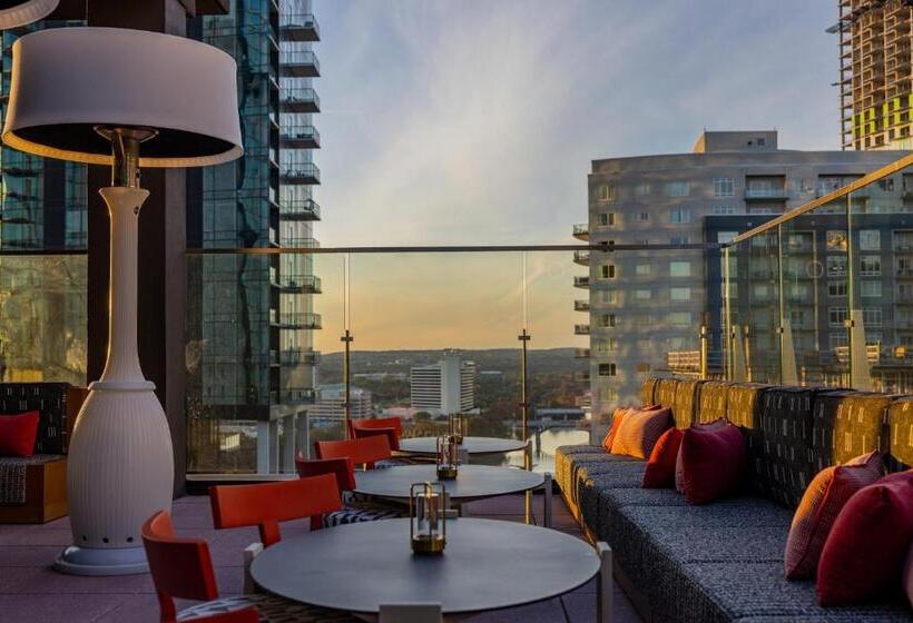 Cambria Hotel Austin Downtown