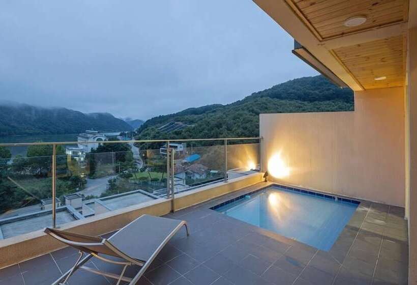 Caserio Resort