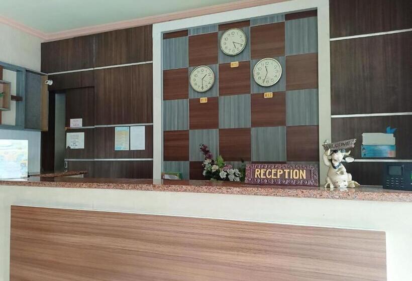 Collection O 93163 Hotel Grand Kartika