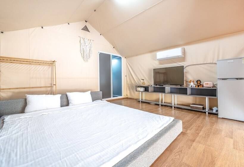 Yangpyeong Flower Caravan Pension