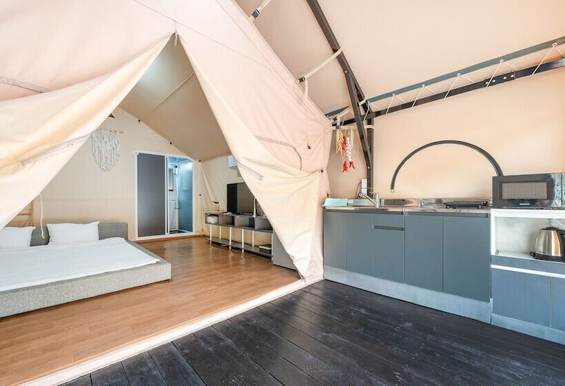 Yangpyeong Flower Caravan Pension