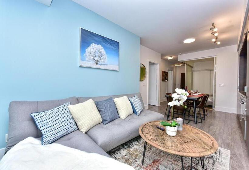 فندق 300 Front Property