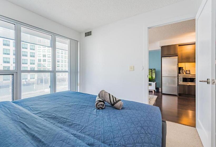 فندق 300 Front Property