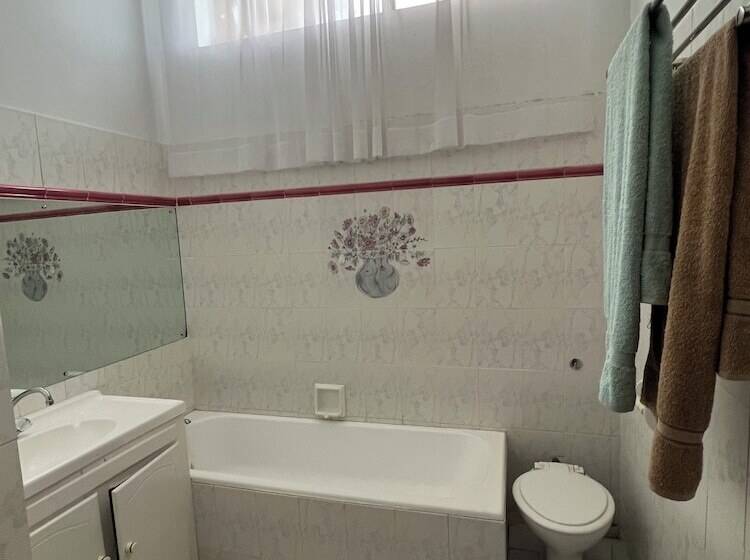 בית מלון כפרי Ab Lodge