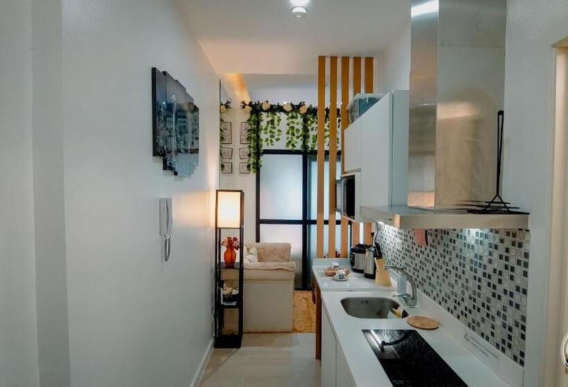 فندق Crissome Suite Azure North San Fernando Pampanga
