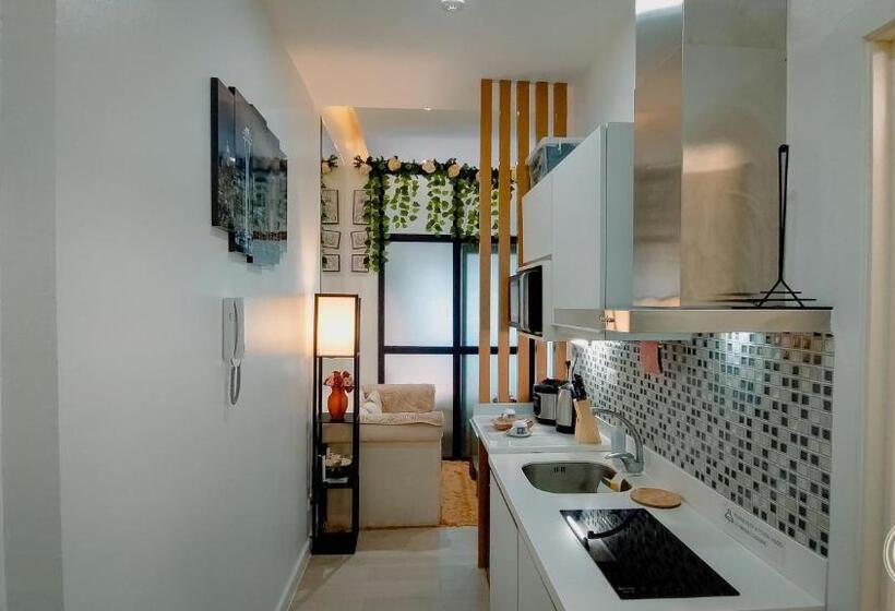 هتل Crissome Suite Azure North San Fernando Pampanga