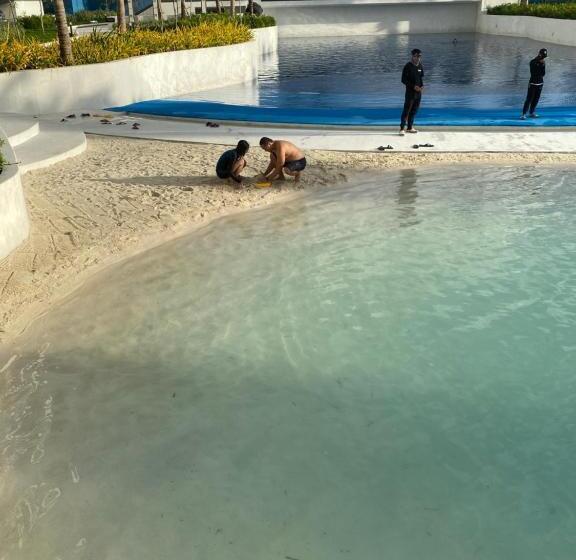 هتل Crissome Suite Azure North San Fernando Pampanga