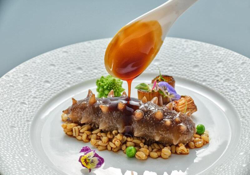 ホテル Crowne Plaza Jiangmen Binjiang, An Ihg