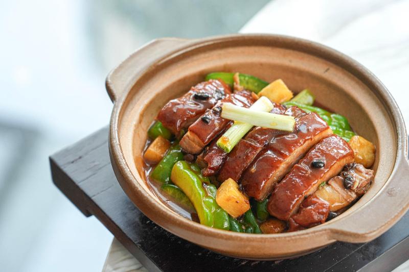 ホテル Crowne Plaza Jiangmen Binjiang, An Ihg