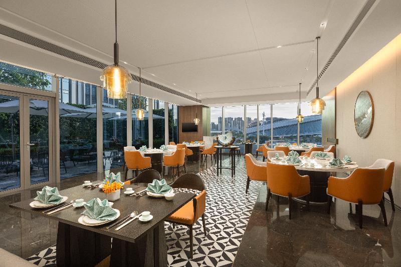 ホテル Crowne Plaza Jiangmen Binjiang, An Ihg