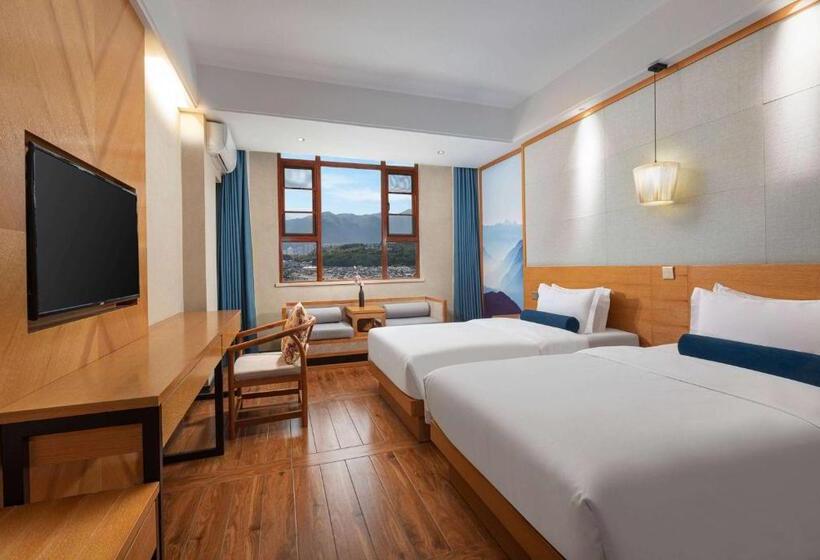 هتل Days Inn By Wyndham Dali Erhai Park
