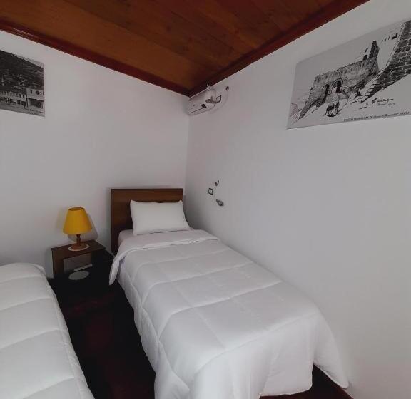 בית מלון כפרי Edward Lear