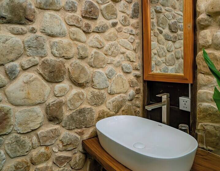 ホテル Green Valley Veal Pouch