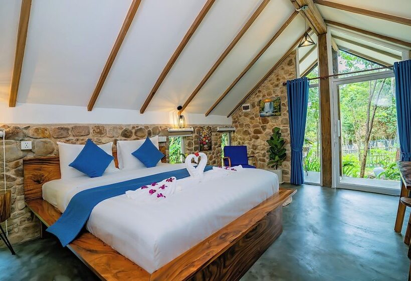 ホテル Green Valley Veal Pouch