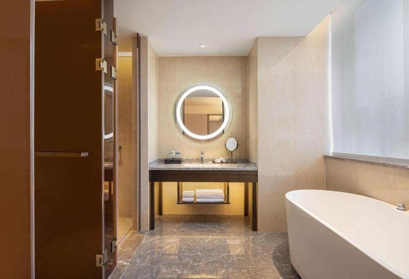 هتل Hawthorn By Wyndham Dali Erhai Park