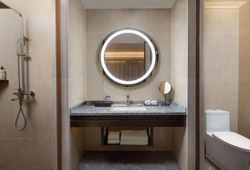 فندق Hawthorn By Wyndham Dali Erhai Park