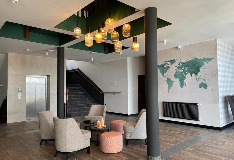 בית מלון כפרי Kyriad Karkonosze