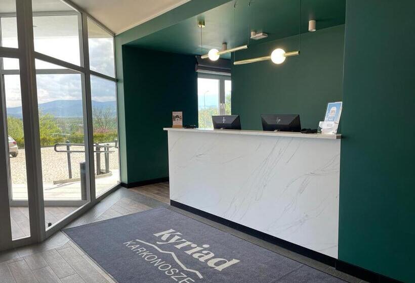 בית מלון כפרי Kyriad Karkonosze