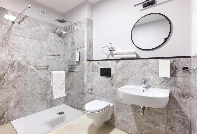 בית מלון כפרי Kyriad Karkonosze