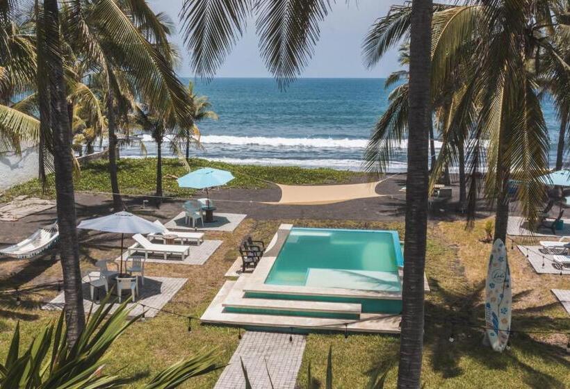 Lali Beach Hotel Boutique