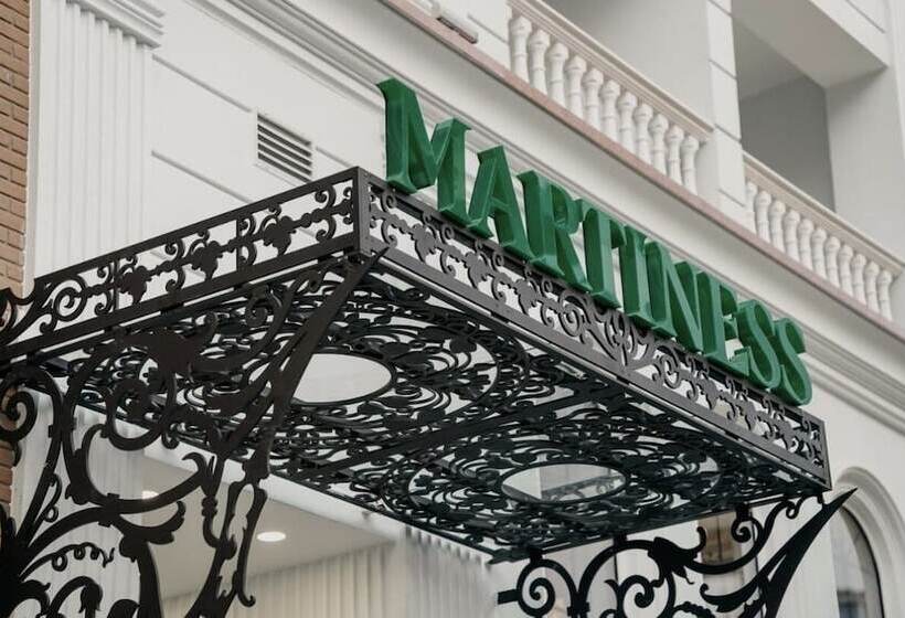فندق Martiness