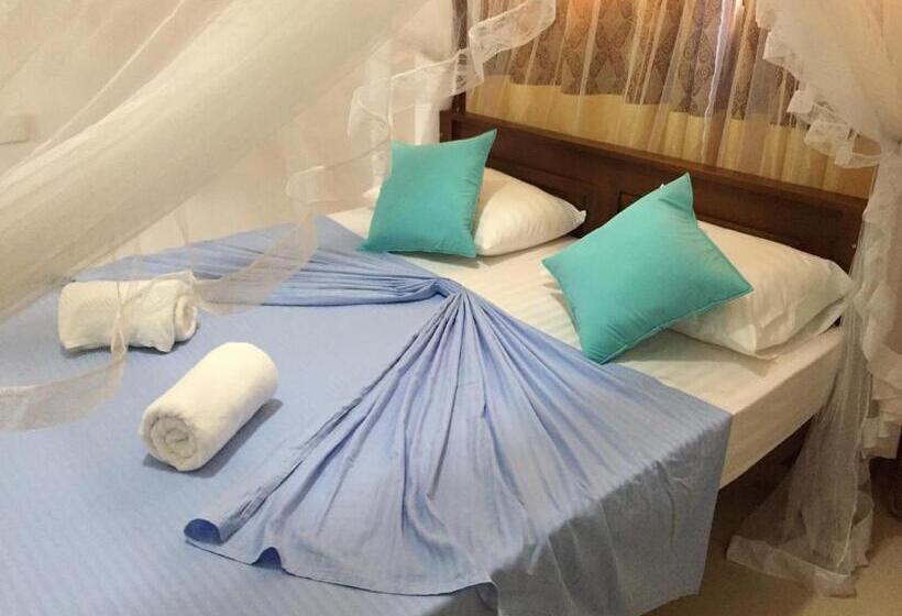 호텔 Reefless Beach House