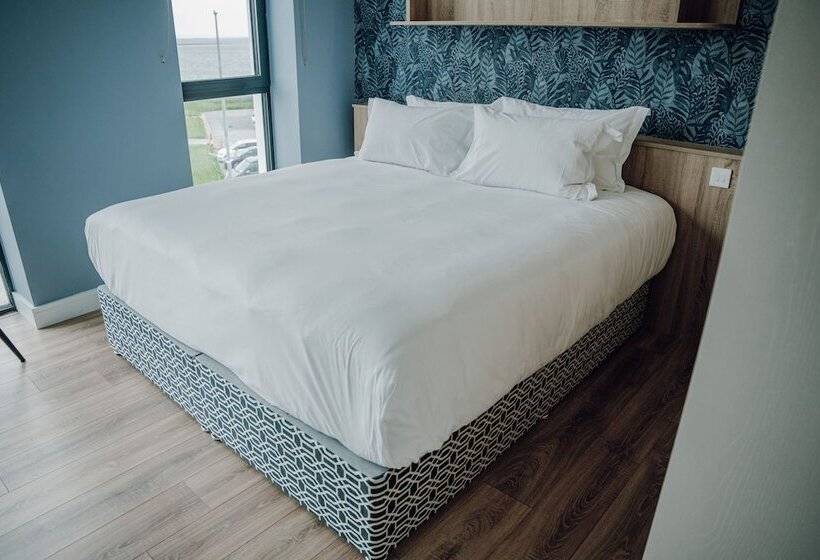 בית מלון כפרי Shoreline Apartments