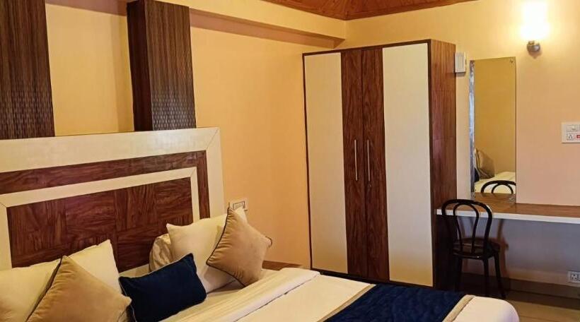 ホテル Sky Hill Top A Unit Of Kasauli View