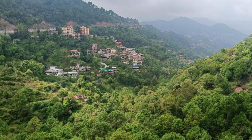 ホテル Sky Hill Top A Unit Of Kasauli View