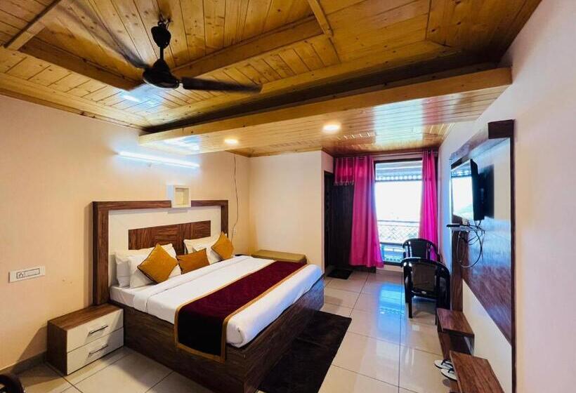 ホテル Sky Hill Top A Unit Of Kasauli View