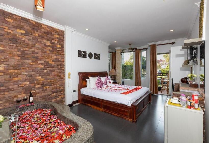 Отель The Five Senses Boutique