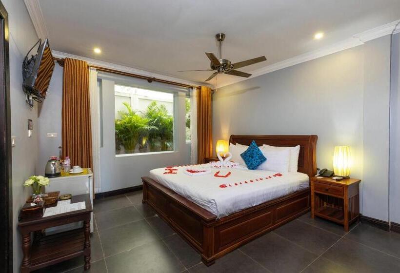 Отель The Five Senses Boutique