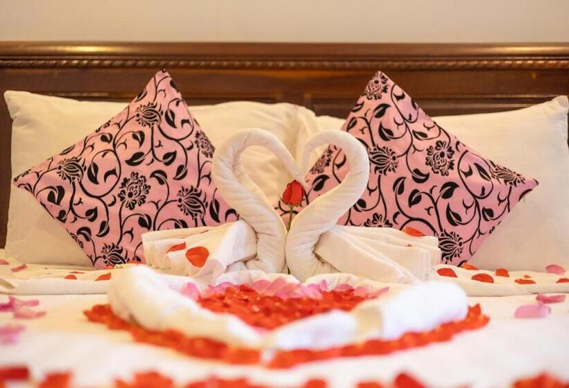 Отель The Five Senses Boutique