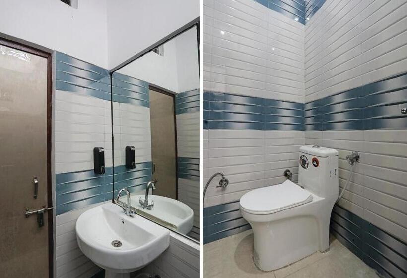 酒店 The Relax Inn Residency