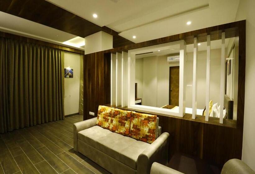 فندق The Royal Inn