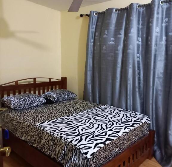 Lord S Hands Guest House Hotel