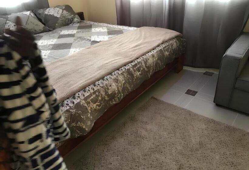 Lord S Hands Guest House Hotel